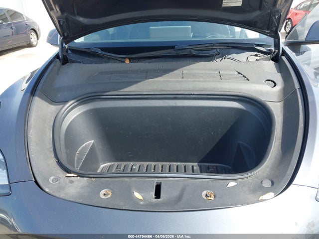 Продаж на аукціоні авто 2022 Tesla Model Y Long Range Dual Motor All-wheel Drive, vin: 7SAYGDEE8NF387239, номер лоту: 44794466