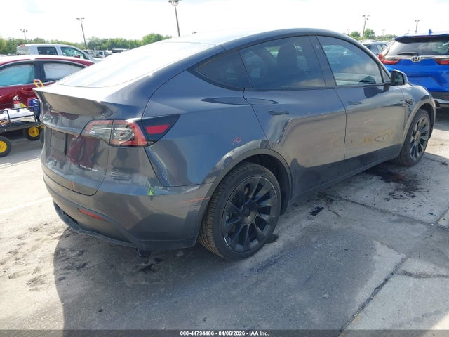 Продаж на аукціоні авто 2022 Tesla Model Y Long Range Dual Motor All-wheel Drive, vin: 7SAYGDEE8NF387239, номер лоту: 44794466