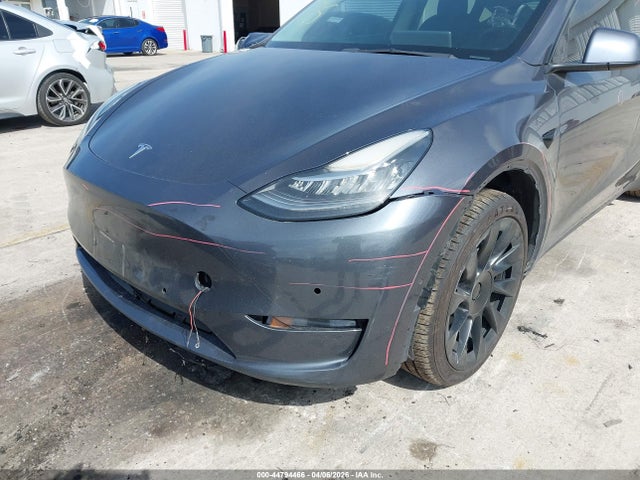 Продаж на аукціоні авто 2022 Tesla Model Y Long Range Dual Motor All-wheel Drive, vin: 7SAYGDEE8NF387239, номер лоту: 44794466