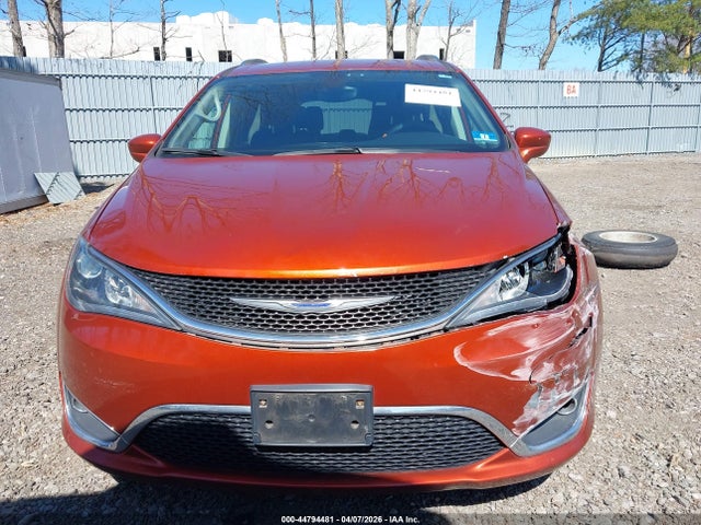Продаж на аукціоні авто 2018 Chrysler Pacifica Touring L, vin: 2C4RC1BG5JR257337, номер лоту: 44794481
