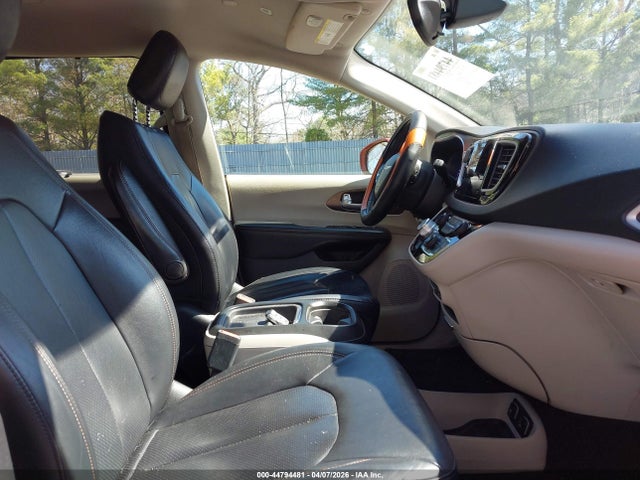 Продаж на аукціоні авто 2018 Chrysler Pacifica Touring L, vin: 2C4RC1BG5JR257337, номер лоту: 44794481