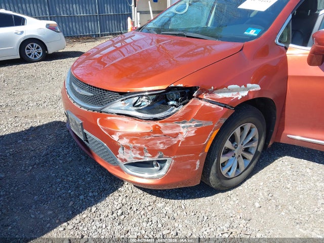 Продаж на аукціоні авто 2018 Chrysler Pacifica Touring L, vin: 2C4RC1BG5JR257337, номер лоту: 44794481