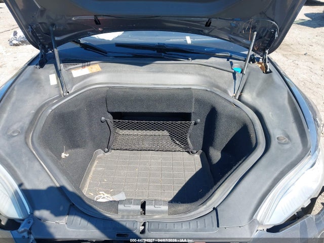 Продаж на аукціоні авто 2014 Tesla Model S, vin: 5YJSA1S16EFP61724, номер лоту: 44794507