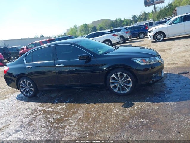 Auction sale of the 2015 Honda Accord Sport, vin: 1HGCR2E5XFA177159, lot number: 44794514