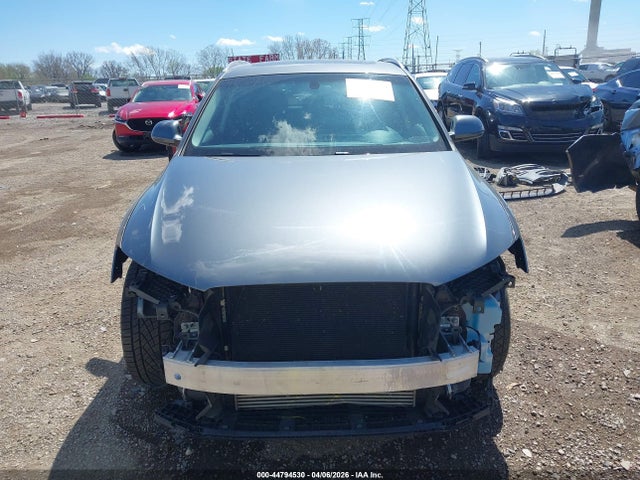 2015 Audi Q3 2.0t Premium Plus მანქანა იყიდება აუქციონზე, vin: WA1GFCFS5FR001215, აუქციონის ნომერი: 44794530