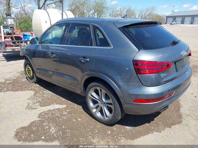 2015 Audi Q3 2.0t Premium Plus მანქანა იყიდება აუქციონზე, vin: WA1GFCFS5FR001215, აუქციონის ნომერი: 44794530