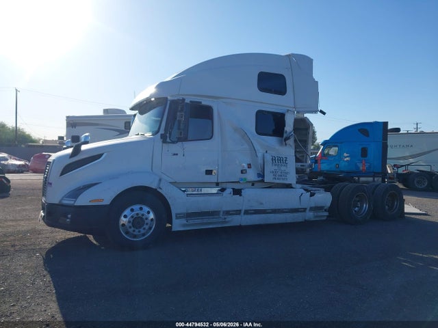 Aukcja sprzedaży 2019 Volvo Vnl, vin: 4V4NC9EH7KN215076, numer aukcji: 44794532