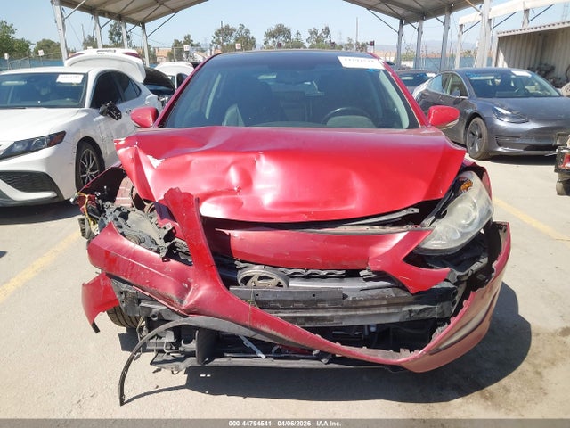 KMHD35LHXGU322182 Hyundai ELANTRA GT