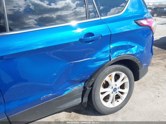Ford ESCAPE SE 2018 1FMCU9GD5JUA40904 Image 6