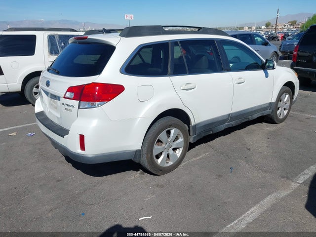 Продажа на аукционе авто 2011 Subaru Outback 2.5i Limited, vin: 4S4BRBLCXB3356551, номер лота: 44794565