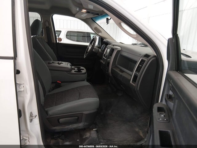 Продаж на аукціоні авто 2020 Ram 1500 Classic Tradesman  4x4 5'7 Box, vin: 1C6RR7KG6LS157757, номер лоту: 44794574