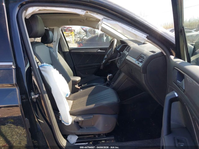 44794587 :رقم المزاد ، 3VV2B7AX3NM038027 vin ، 2022 Volkswagen Tiguan 2.0t Se مزاد بيع