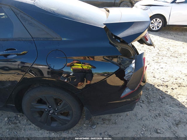 Продаж на аукціоні авто 2023 Hyundai Elantra Hybrid Blue, vin: KMHLM4AJ3PU039597, номер лоту: 44794592
