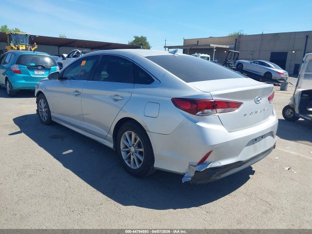 Hyundai SONATA ECO 2018 5NPE24AA2JH715915 Image 3