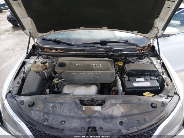 Продаж на аукціоні авто 2015 Chrysler 200 Limited, vin: 1C3CCCAB9FN594996, номер лоту: 44794615