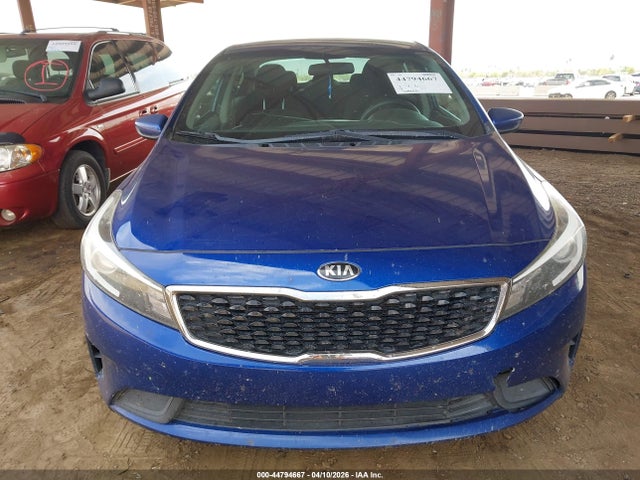 2017 Kia Forte Lx მანქანა იყიდება აუქციონზე, vin: 3KPFL4A72HE081803, აუქციონის ნომერი: 44794667