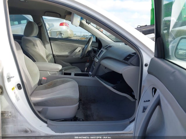 2011 TOYOTA CAMRY 4T1BF3EK9BU607587 Photo 4