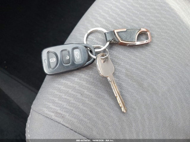 Продажа на аукционе авто 2016 Hyundai Elantra Se, vin: 5NPDH4AE6GH689602, номер лота: 44794701