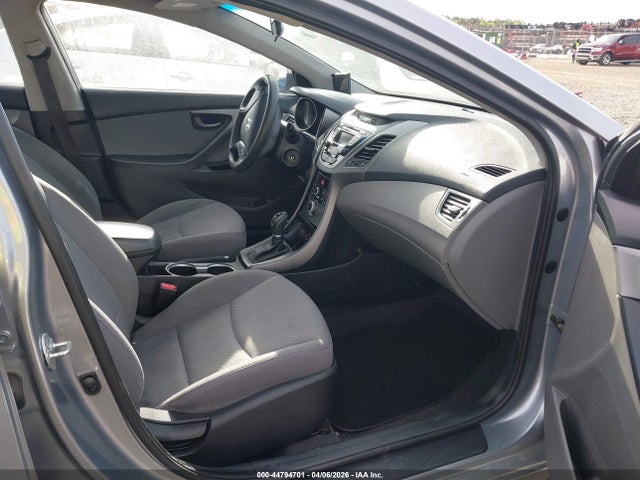 Продажа на аукционе авто 2016 Hyundai Elantra Se, vin: 5NPDH4AE6GH689602, номер лота: 44794701