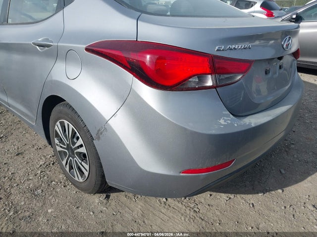Продажа на аукционе авто 2016 Hyundai Elantra Se, vin: 5NPDH4AE6GH689602, номер лота: 44794701