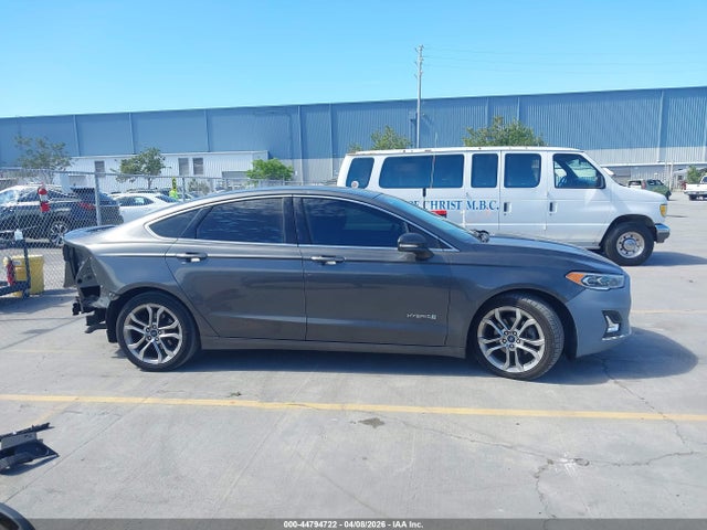 Ford Fusion Hybrid Titanium 2019 3FA6P0RU1KR235396 Image 14
