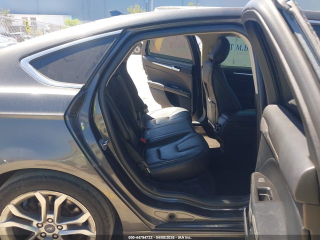 Ford Fusion Hybrid Titanium 2019 3FA6P0RU1KR235396 Image 8
