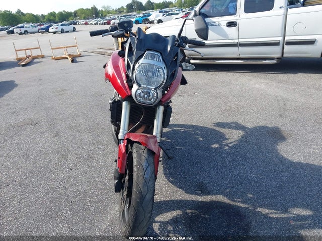 44794778 :رقم المزاد ، JKALEEC12BDA01501 vin ، 2011 Kawasaki Le650 C مزاد بيع