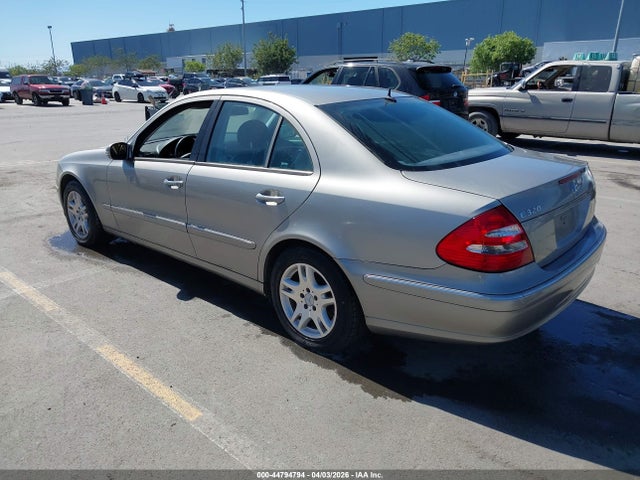 44794794 :رقم المزاد ، WDBUF65J15A664635 vin ، 2005 Mercedes-benz E 320 مزاد بيع