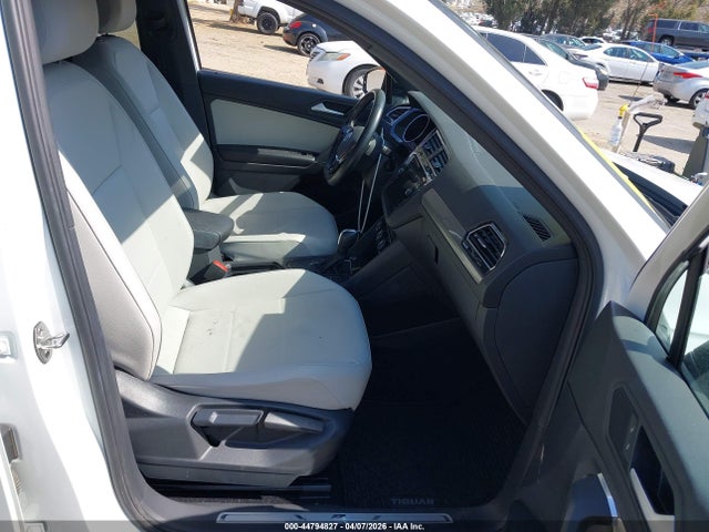 Продаж на аукціоні авто 2020 Volkswagen Tiguan 2.0t Se/2.0t Se R-line Black/2.0t Sel, vin: 3VV3B7AX1LM163822, номер лоту: 44794827