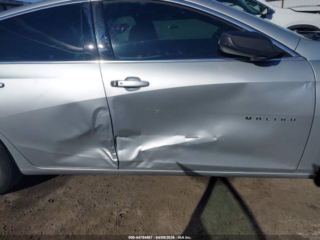 1G1ZC5ST1HF100791 Chevrolet Malibu 1fl