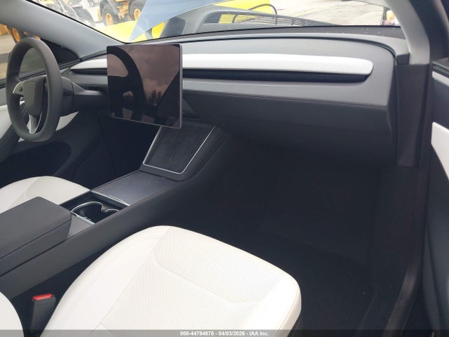 Продажа на аукционе авто 2026 Tesla Model Y Premium Rear-wheel Drive/standard Rear-wheel Drive, vin: 7SAYGDED6TF532931, номер лота: 44794878