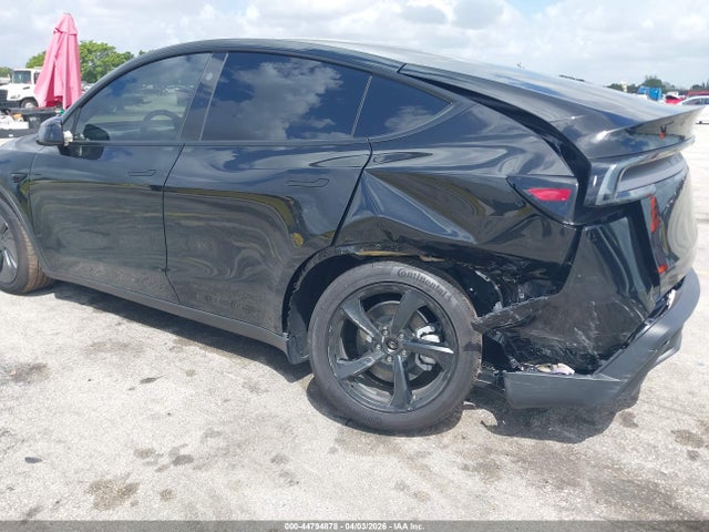 Продажа на аукционе авто 2026 Tesla Model Y Premium Rear-wheel Drive/standard Rear-wheel Drive, vin: 7SAYGDED6TF532931, номер лота: 44794878