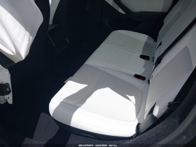 Продажа на аукционе авто 2026 Tesla Model Y Premium Rear-wheel Drive/standard Rear-wheel Drive, vin: 7SAYGDED6TF532931, номер лота: 44794878