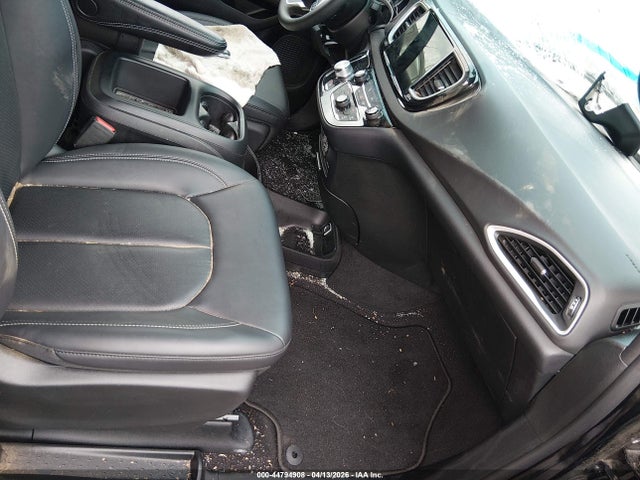 Продажа на аукционе авто 2025 Chrysler Pacifica Select, vin: 2C4RC1BG3SR600583, номер лота: 44794908