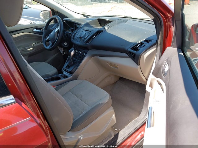1FMCU0GX4EUD84302 Ford ESCAPE SE
