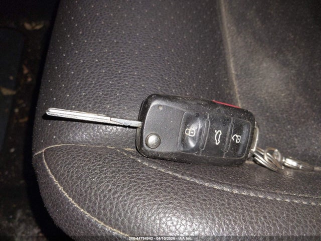 2016 VOLKSWAGEN TIGUAN WVGBV7AX7GW533741 Photo 10