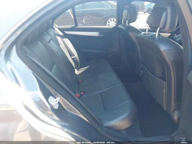 44794951 :رقم المزاد ، WDDGF54X28F040838 vin ، 2008 Mercedes-benz C 300 Luxury/sport مزاد بيع