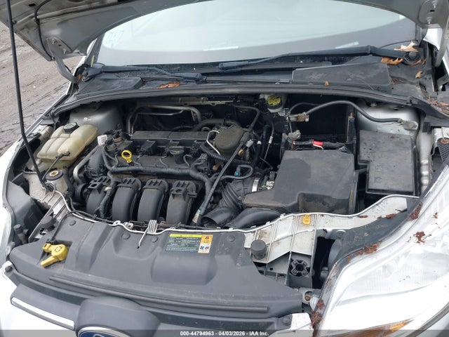 44794963 :رقم المزاد ، 1FAHP3K21CL175672 vin ، 2012 Ford Focus Se مزاد بيع
