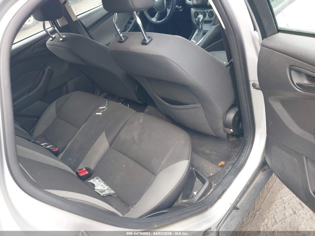 44794963 :رقم المزاد ، 1FAHP3K21CL175672 vin ، 2012 Ford Focus Se مزاد بيع