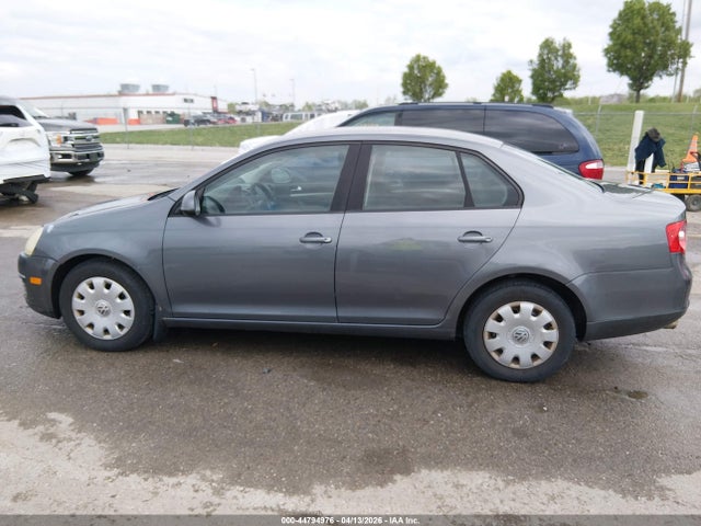 2006 Volkswagen Jetta Value Edition მანქანა იყიდება აუქციონზე, vin: 3VWPF71K96M681400, აუქციონის ნომერი: 44794976