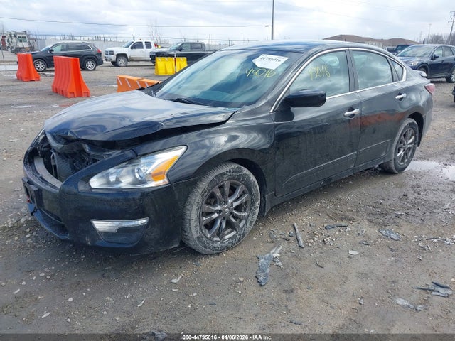 Nissan Altima 2.5 S 2015 1N4AL3AP4FC460848 Image 2