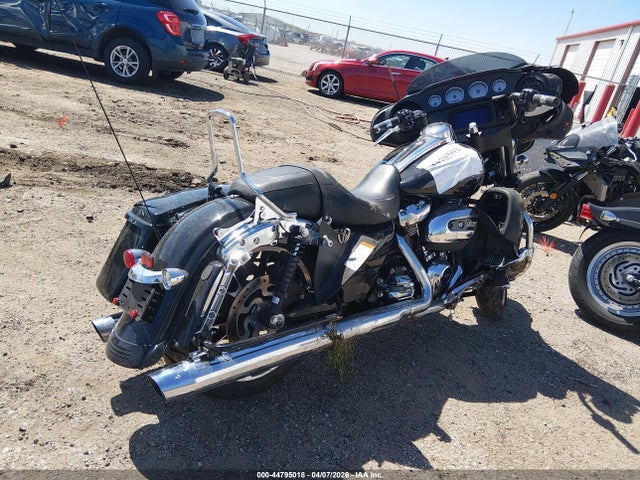 Harley-Davidson FLHX 2023 1HD1KBC14PB660490 Image 4