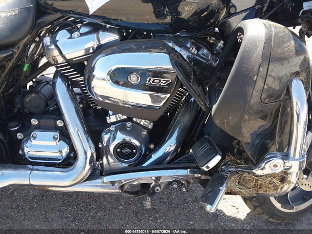 Harley-Davidson FLHX 2023 1HD1KBC14PB660490 Image 8
