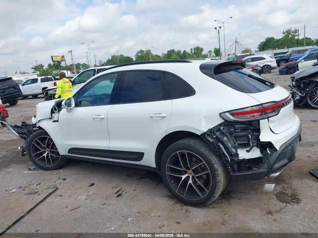 2023 Porsche Macan T მანქანა იყიდება აუქციონზე, vin: WP1AA2A54PLB21841, აუქციონის ნომერი: 44795040