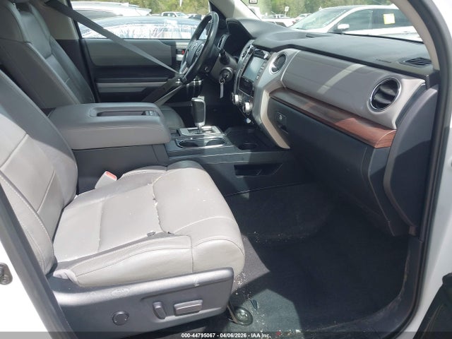 2019 Toyota Tundra Limited 5.7l V8 მანქანა იყიდება აუქციონზე, vin: 5TFHY5F1XKX788658, აუქციონის ნომერი: 44795067