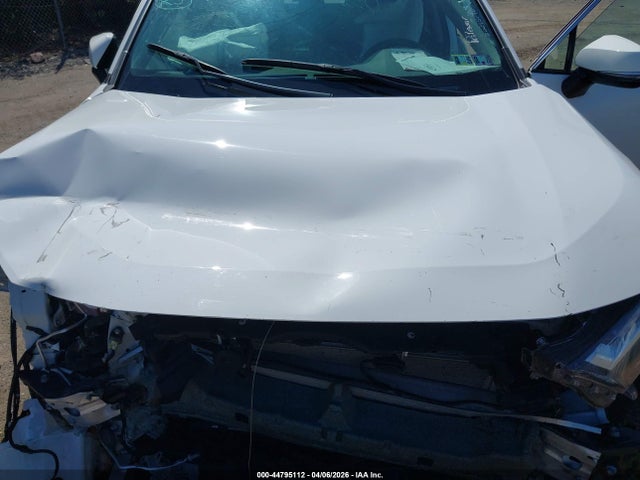 4T3RWRFV3SU176181 Toyota Rav4 Hybrid Xle