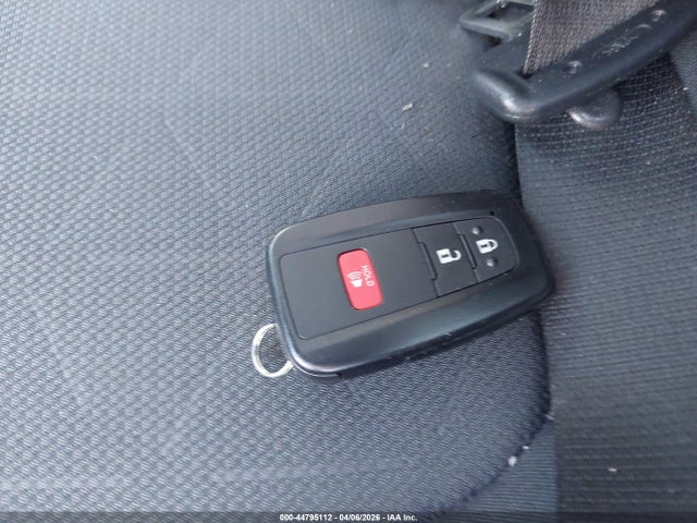 4T3RWRFV3SU176181 Toyota Rav4 Hybrid Xle
