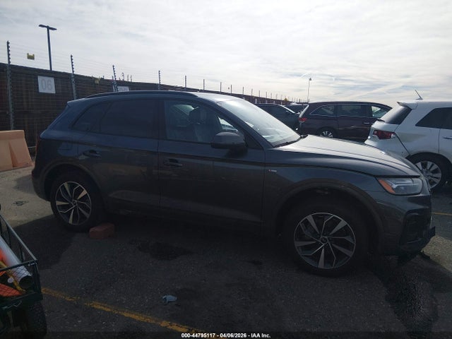 Продаж на аукціоні авто 2024 Audi Q5 Premium 45 Tfsi S Line Quattro, vin: WA1GAAFY4R2107241, номер лоту: 44795117