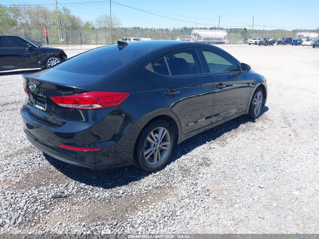 Продажа на аукционе авто 2018 Hyundai Elantra Sel, vin: 5NPD84LF4JH231554, номер лота: 44795151