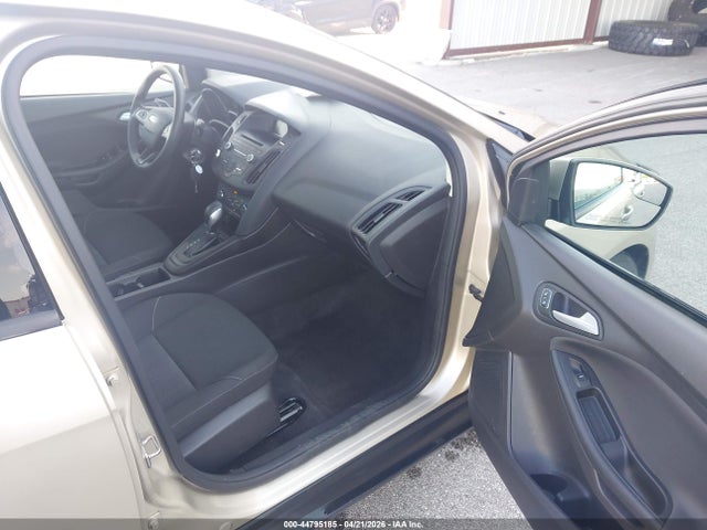 2017 FORD FOCUS 1FADP3F20HL320295 Photo 4